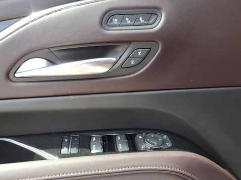 Used 2023 Cadillac Escalade Sport Platinum w/ LPO, ONYX Package AWD/4WD image 18
