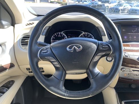 Used 2017 INFINITI QX60 Luxe w/ Deluxe Technology Package image 18