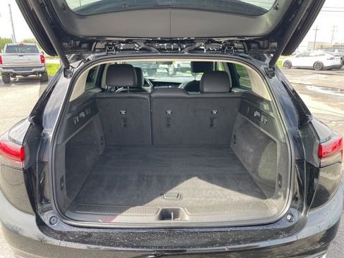 Used 2023 Buick Envision Essence image 19