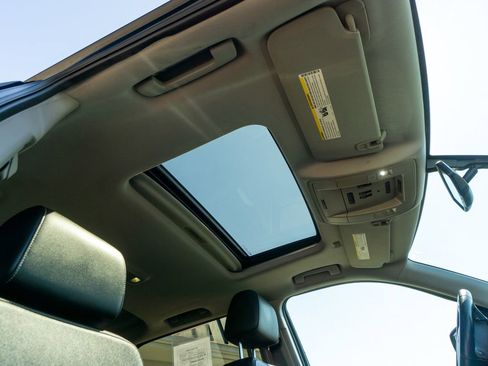 Used 2016 Chevrolet Silverado 1500 LTZ Z71 w/ Midnight Edition image 29