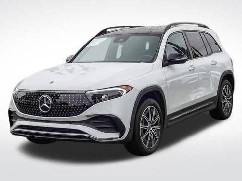 Used 2024 Mercedes-Benz EQB 350 4MATIC SUV image 3