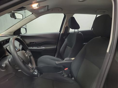 Used 2024 Nissan Kicks S FWD image 12