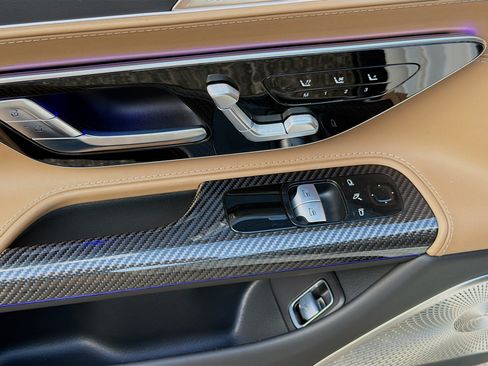 Used 2025 Mercedes-Benz AMG GT 63 image 22