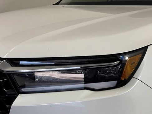 Used 2025 Honda Pilot Touring image 16