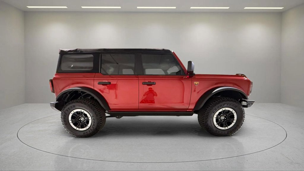Used 2021 Ford Bronco Badlands w/ Sasquatch Package AWD/4WD image 2