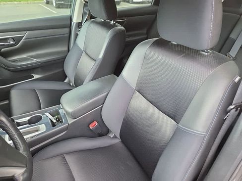 Used 2018 Nissan Altima 2.5 SR FWD image 14