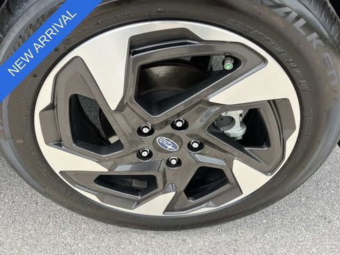 Used 2025 Subaru Crosstrek 2.5i Limited AWD/4WD image 11