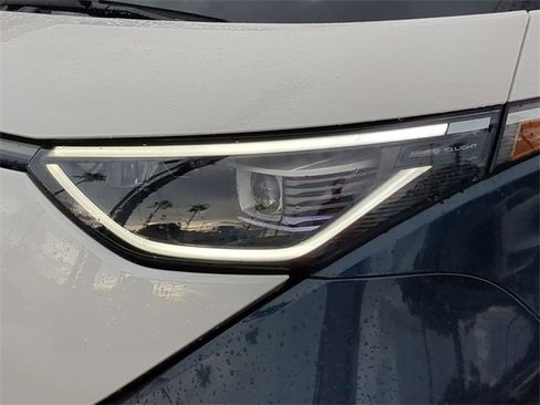 New 2025 Volkswagen ID. Buzz Pro S Plus image 7