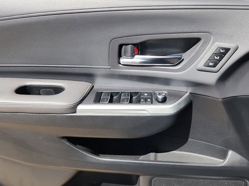 Used 2023 Toyota Sienna XSE image 26