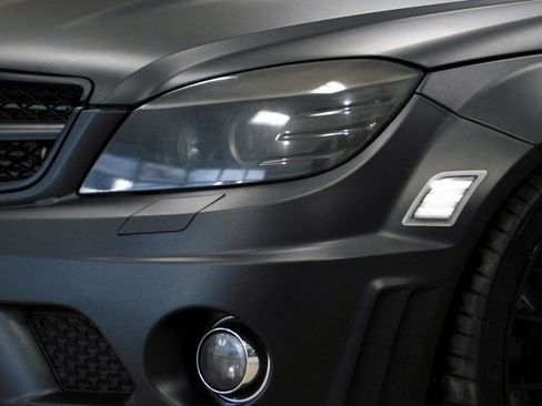 Used 2009 Mercedes-Benz C 63 AMG Sedan image 18