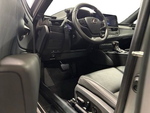 Used 2023 Lexus ES 350 w/ Premium Package image 9