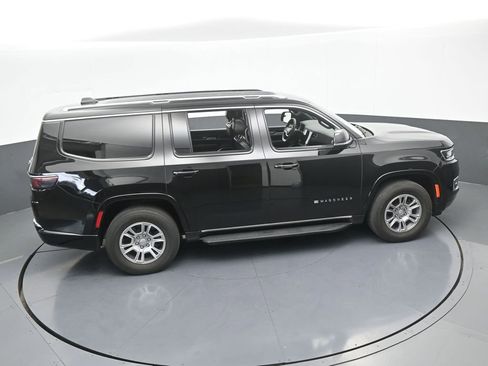 Used 2024 Jeep Wagoneer 2WD image 56