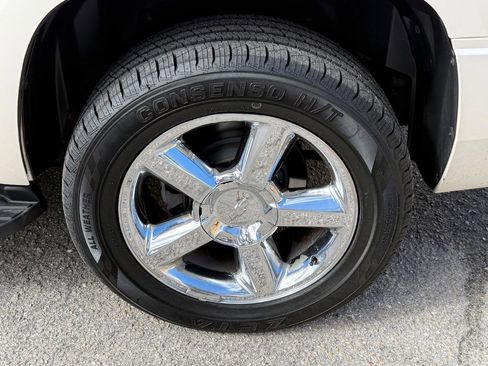 Used 2014 Chevrolet Tahoe LTZ image 8