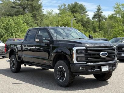 New 2026 Ford F350 Platinum w/ Tremor Off-Road Package