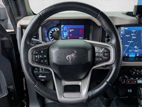 Used 2022 Ford Bronco Wildtrak image 20