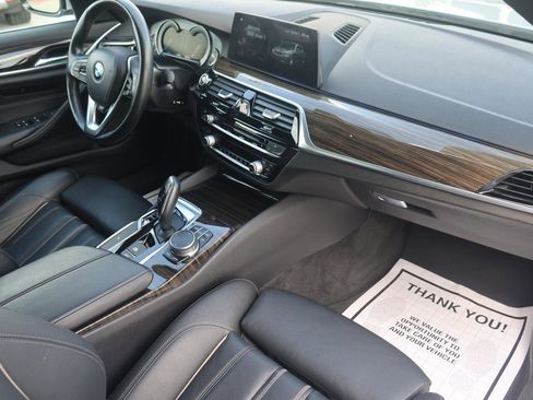 Used 2018 BMW 530i xDrive image 26