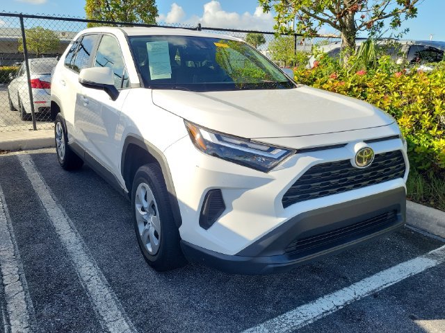 Used 2024 Toyota RAV4 LE FWD image 3