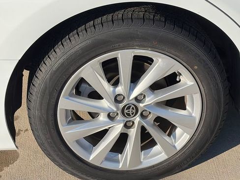 Used 2024 Toyota Camry LE w/ Convenience Package image 11