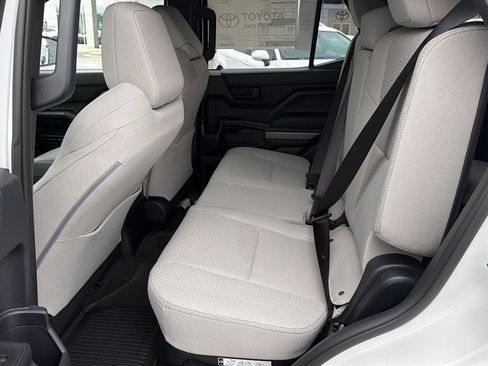 New 2026 Toyota 4Runner SR5 AWD/4WD image 11