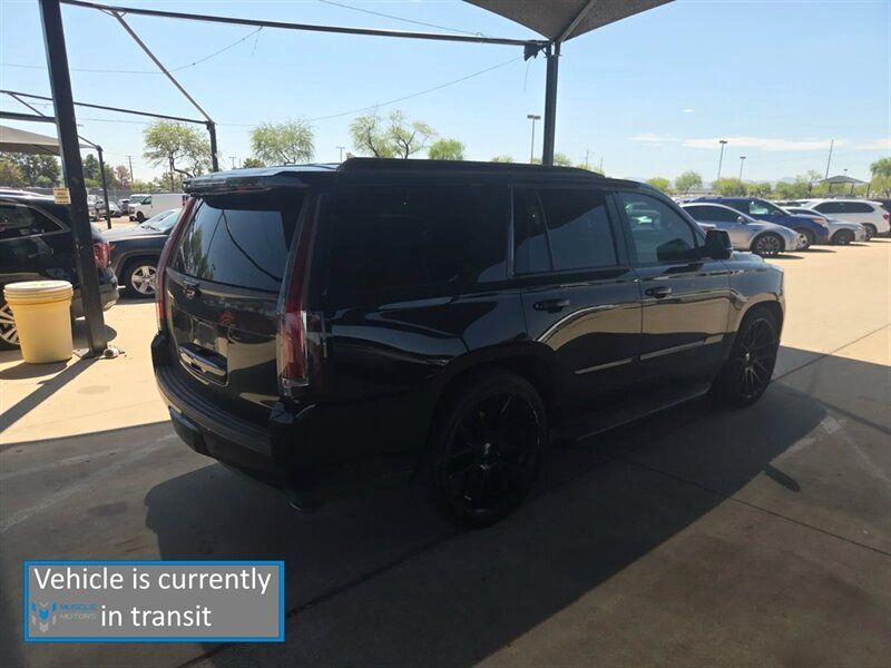 Used 2020 Cadillac Escalade Luxury AWD/4WD image 6