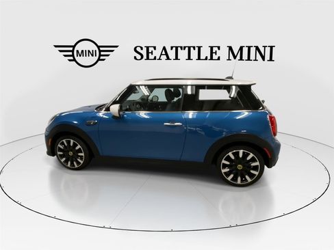 Certified 2023 MINI Cooper SE image 7