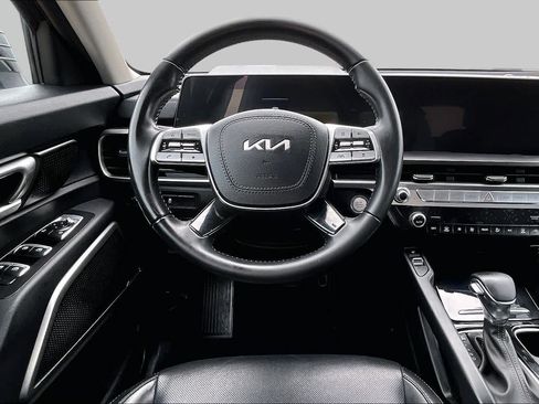 Used 2023 Kia Telluride S w/ S Sunroof Package AWD/4WD image 6
