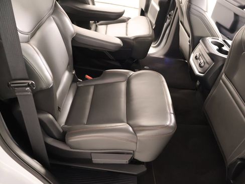 Used 2025 Ford Expedition Active AWD/4WD image 16