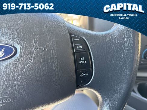 Used 2015 Ford E-350 and Econoline 350 Super Duty image 21