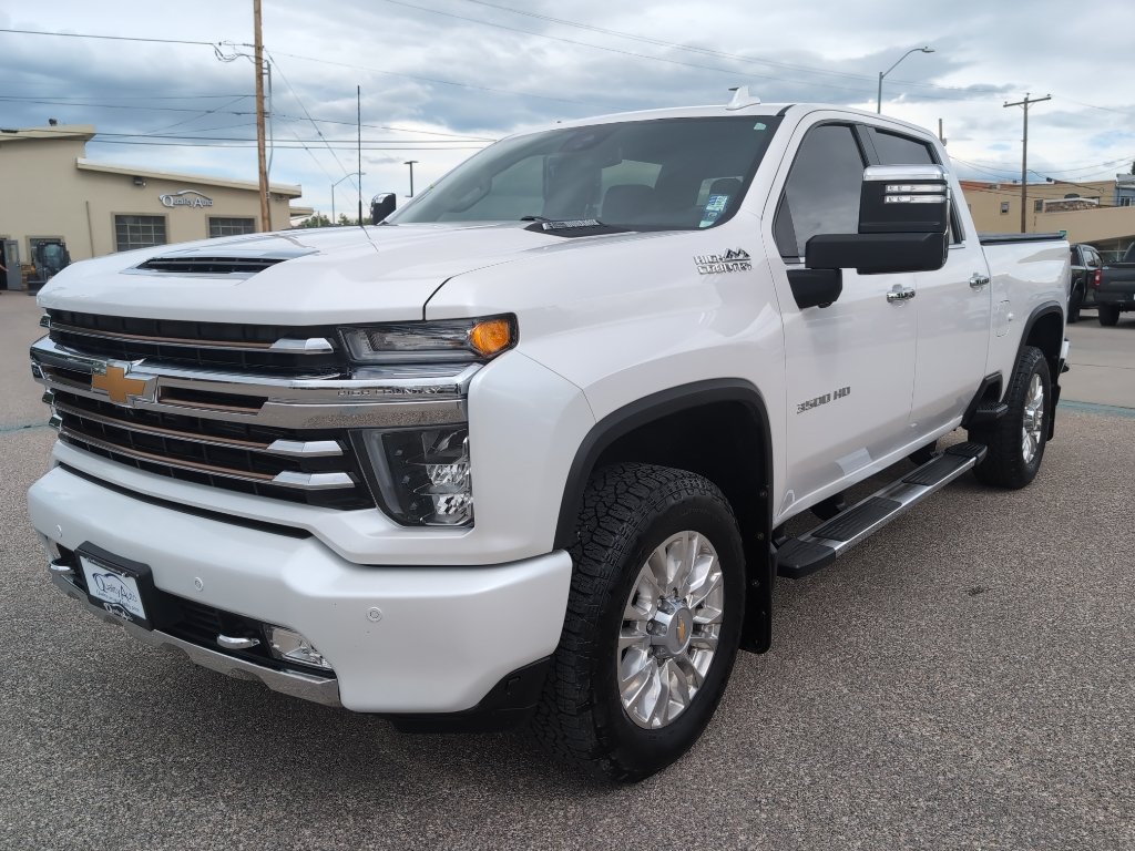 Used 2023 Chevrolet Silverado 3500 High Country w/ Safety Package II AWD/4WD image 2