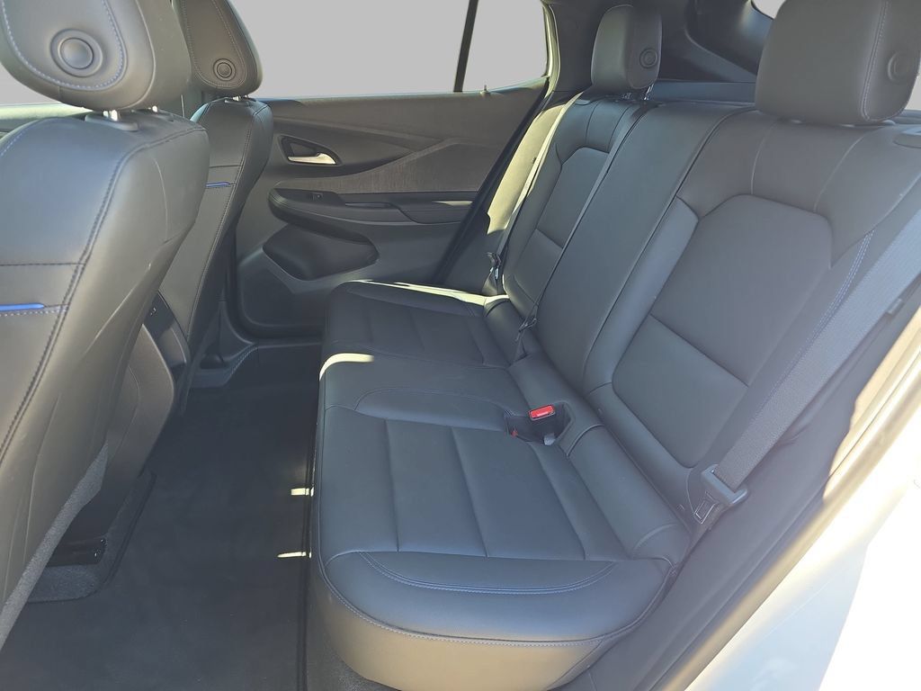 Used 2024 Buick Envista Sport Touring w/ Convenience I Package FWD image 14