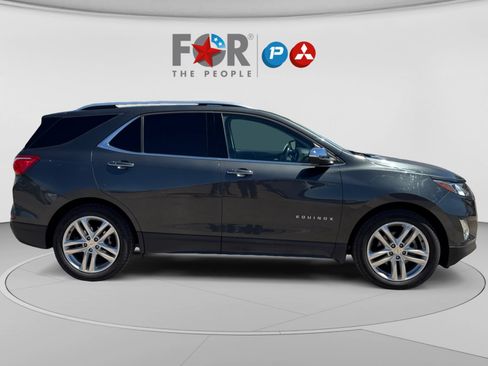 Used 2019 Chevrolet Equinox Premier FWD image 6