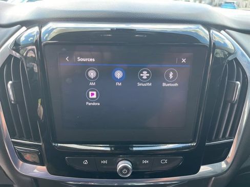 Used 2020 Chevrolet Traverse LT FWD image 26