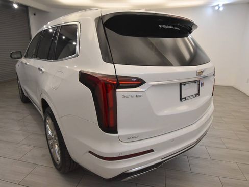 Used 2023 Cadillac XT6 Premium Luxury AWD/4WD image 3