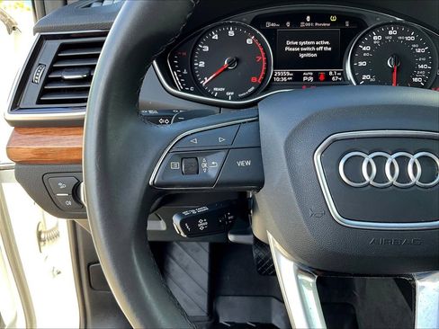 Used 2023 Audi Q5 2.0T Premium w/ Convenience Package AWD/4WD image 13