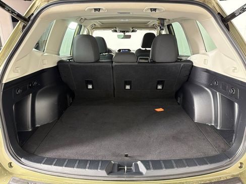 Used 2023 Subaru Forester Premium AWD/4WD image 21