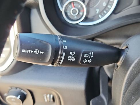 Used 2021 RAM 1500 Big Horn image 27