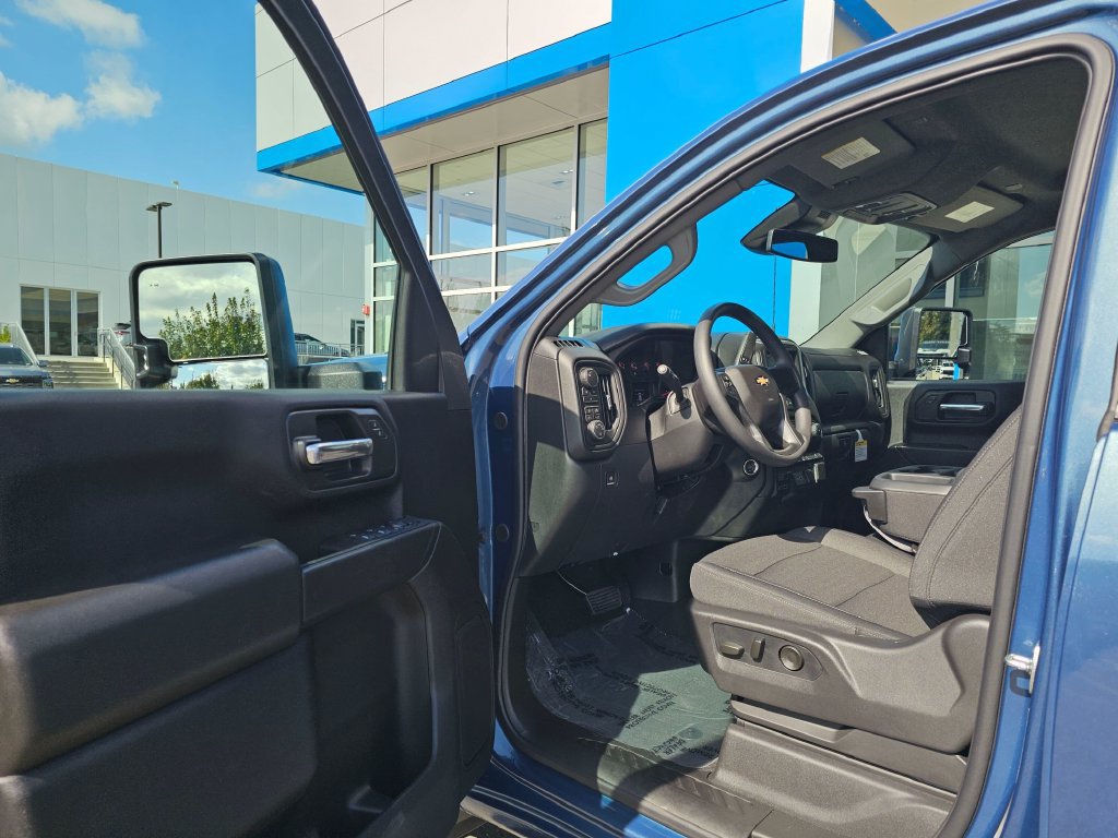 New 2026 Chevrolet Silverado 2500 Custom w/ Custom Value Package AWD/4WD image 22