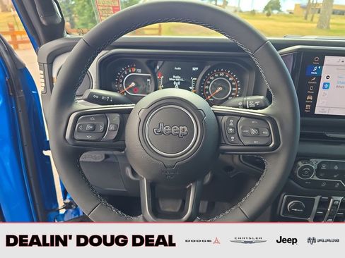 New 2026 Jeep Gladiator Sport AWD/4WD image 14