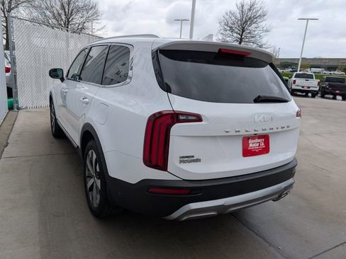 Used 2022 Kia Telluride EX w/ EX Premium Package image 17