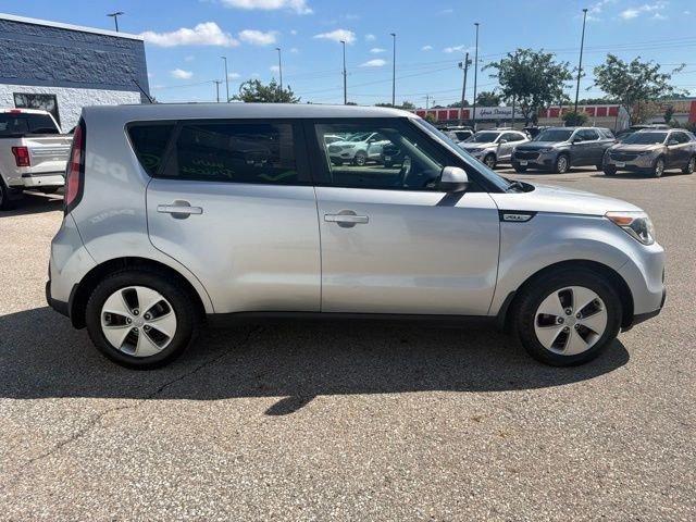 Used 2016 Kia Soul w/ Convenience Package FWD image 4