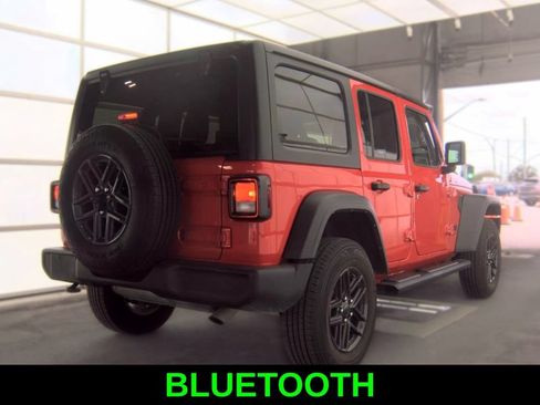 Used 2024 Jeep Wrangler Unlimited Sport AWD/4WD image 4