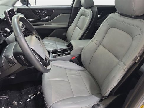 Certified 2022 Lincoln Corsair Standard w/ Premium Package image 12