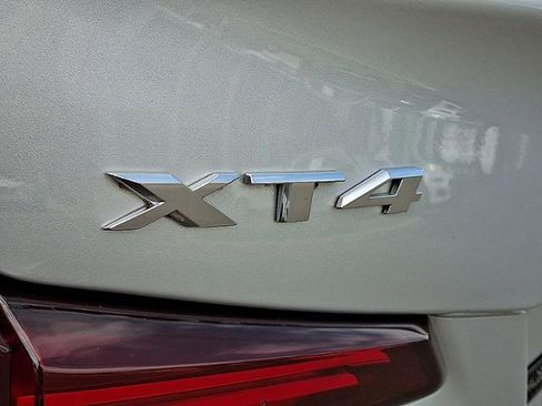 Used 2021 Cadillac XT4 Luxury w/ Cold Weather Package AWD/4WD image 30