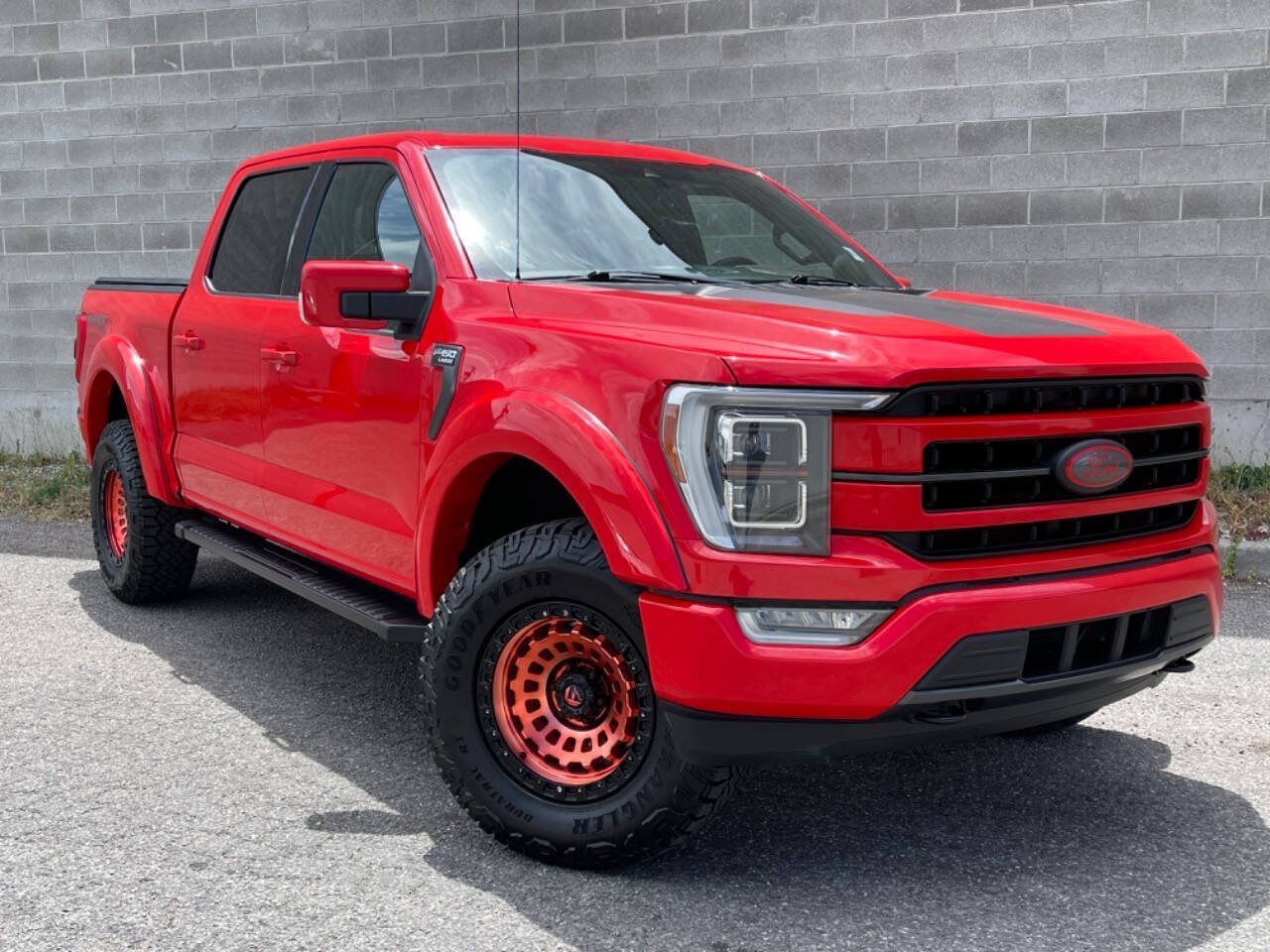 Used 2021 Ford F150 Lariat w/ Equipment Group 502A High AWD/4WD image 2