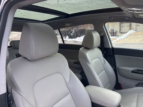 Used 2022 Kia Sportage EX w/ EX Technology Package image 28