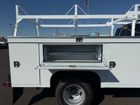New 2026 Ford F350 XL w/ XL Chrome Package AWD/4WD image 8