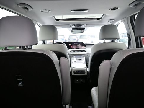 Used 2020 Hyundai Palisade SEL w/ Premium Package image 13