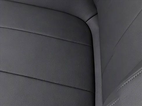 Used 2026 Mercedes-Benz GLB 250 image 29