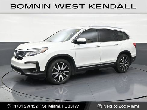 Used 2022 Honda Pilot Touring image 1