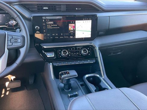 Used 2024 GMC Sierra 1500 Denali w/ Technology Package image 6